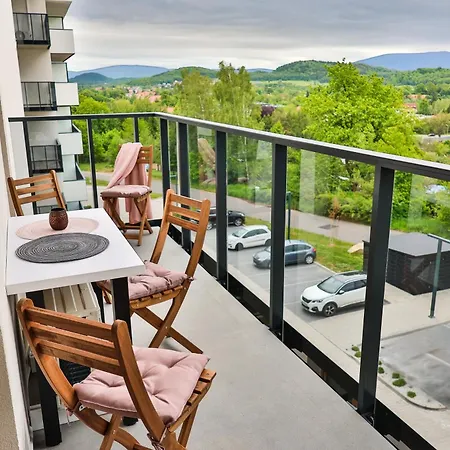 M&d W Karkonoszach 2 Sypialnie, Salon Z Aneksem, Balkon, Widok Na Gory *