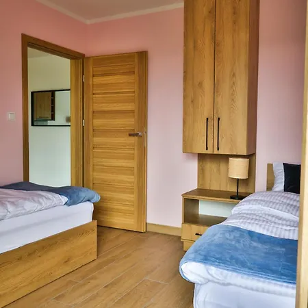 M&d W Karkonoszach 2 Sypialnie, Salon Z Aneksem, Balkon, Widok Na Gory Daire Jelenia Gora